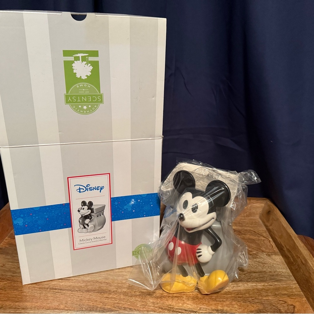 Disney Mickey Mouse Scentsy Warmer
